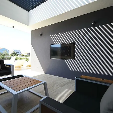 Ines - Home4you Villa Kraj