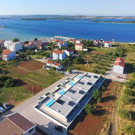 Ines - Home4you Villa *